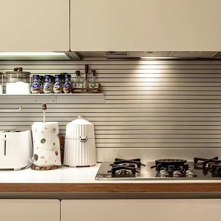 Manzoni 76 * La Spezia