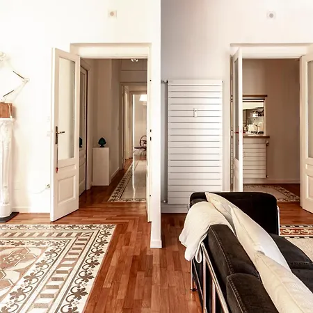 Manzoni 76 Apartamento *