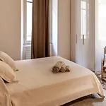 Manzoni 76 *